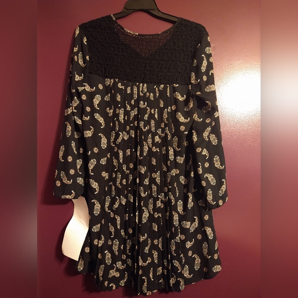 DR2 Long Sleeve Black Dress Size Large - Picture 5 of 9